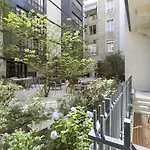 Mode - Arc De Triomphe