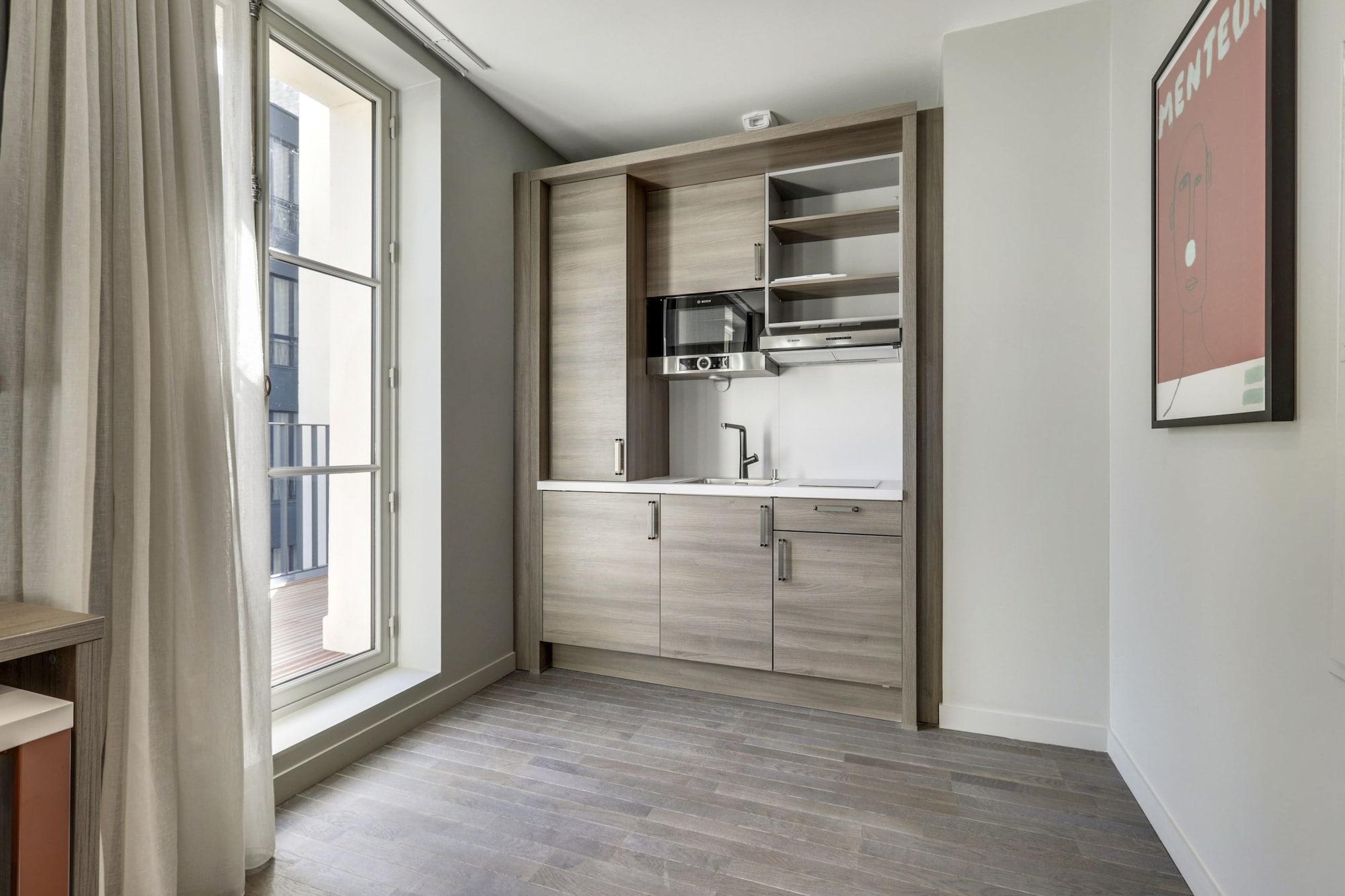 Mode - Arc De Triomphe 4*