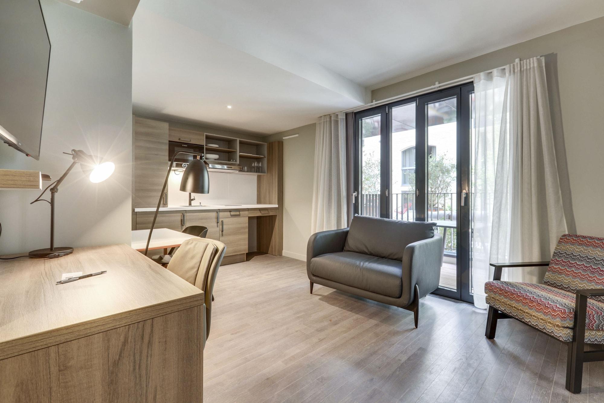 Mode - Arc De Triomphe