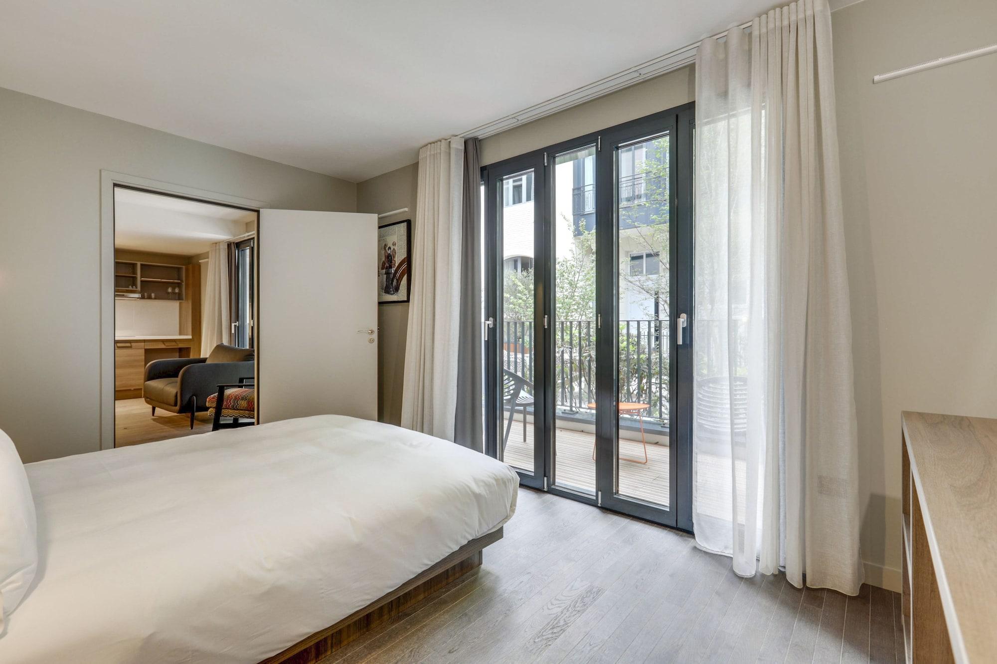 Mode - Arc De Triomphe 4*