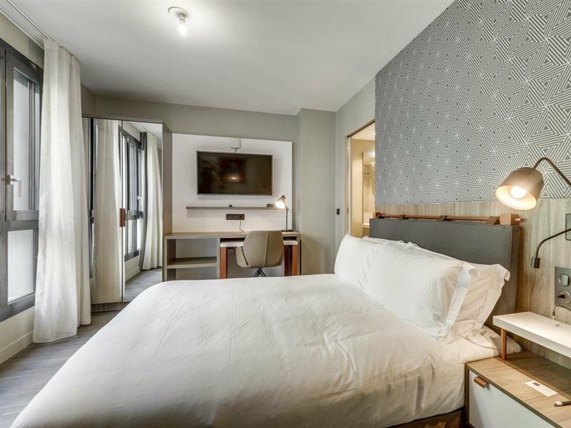 Mode - Arc De Triomphe 4*