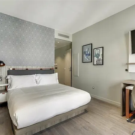 Mode - Arc De Triomphe Aparthotel 4*